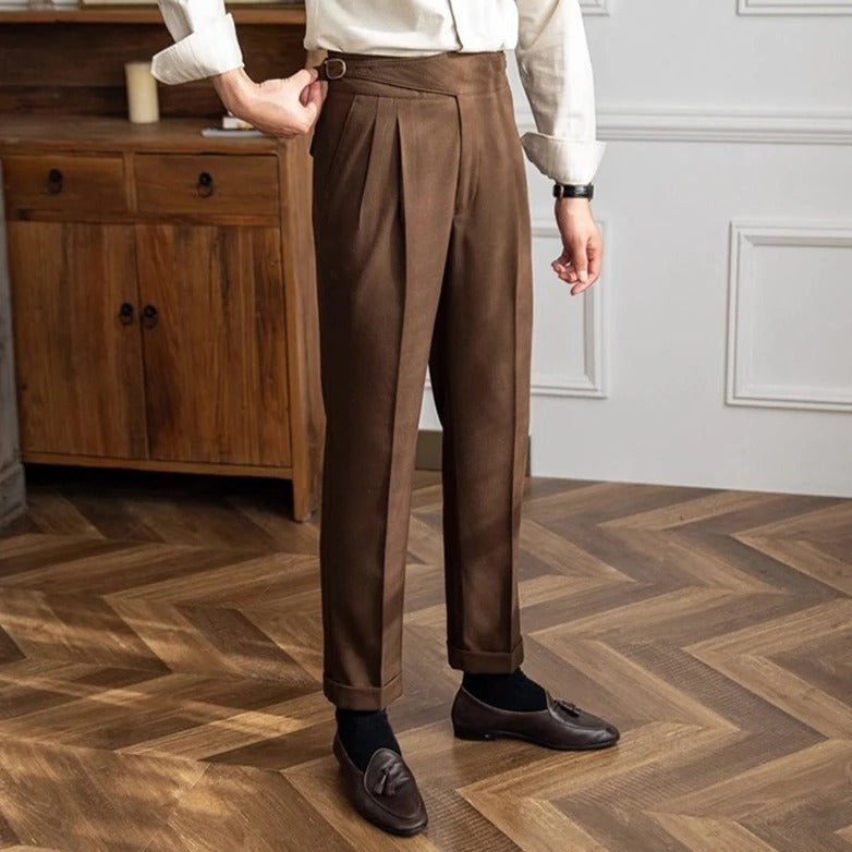 Pantalone Uomo Classico con Piega e Regolatori Laterali