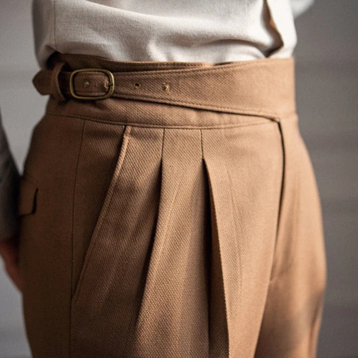 Pantalone Uomo Classico con Piega e Regolatori Laterali