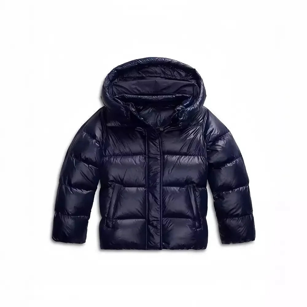 Doudoune femme noire à capuche, coupe vent, doublure chaude et poches pratiques pour les journées froides.