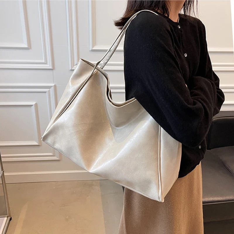 Borsa Tracolla Donna in Pelle Grande Capiente