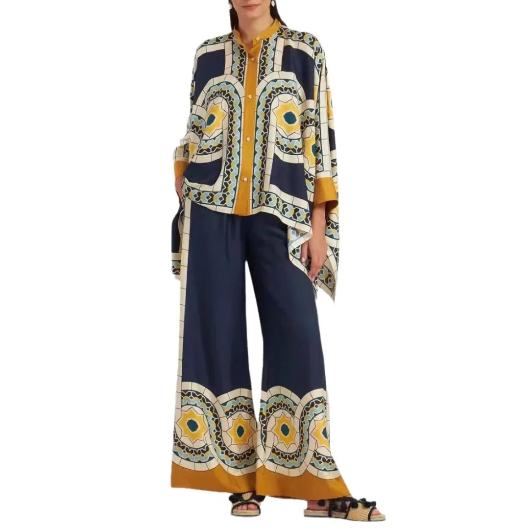 Ensemble femme boho chic en coton léger avec motifs floraux colorés, idéal pour le printemps. Confort et style décontracté.