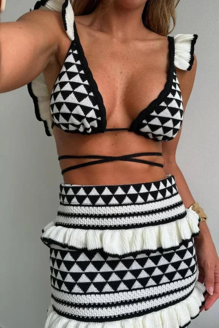 Ensemble jupe longue femme en coton avec motifs géométriques noir et blanc, taille élastique et coupe fluide.
