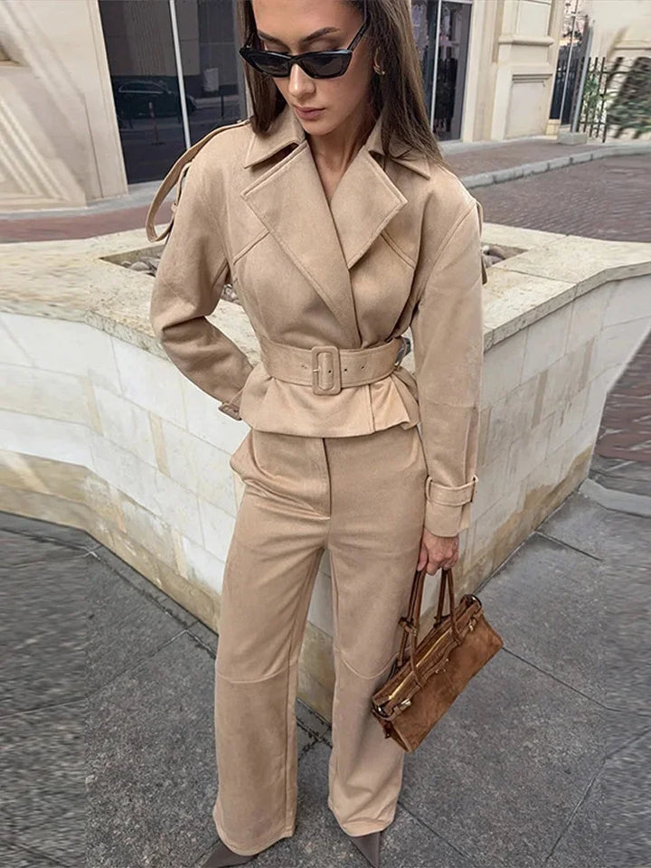 Completo Donna Pantaloni con Cintura Regolabile e Risvolto - Vesarelli
