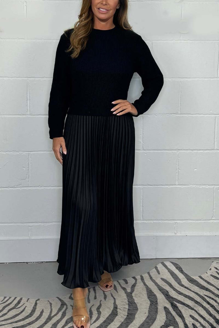 Completo Donna Maglione in Maglia e Gonna Plissé in Raso Elegante