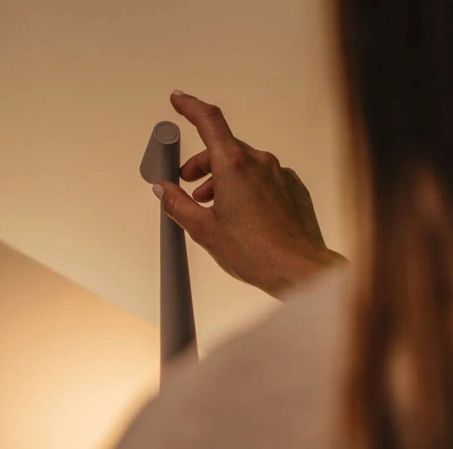 Lampada LED Senza Fili Design Minimalista Nordico Unisex