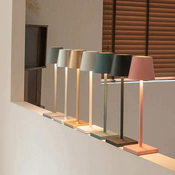 Lampada da Tavolo Ricaricabile Senza Fili Design Elegante - Vesarelli