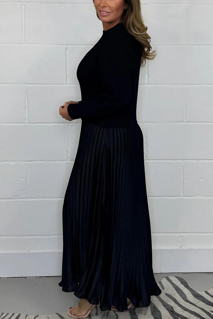 Completo Donna Maglione in Maglia e Gonna Plissé in Raso Elegante