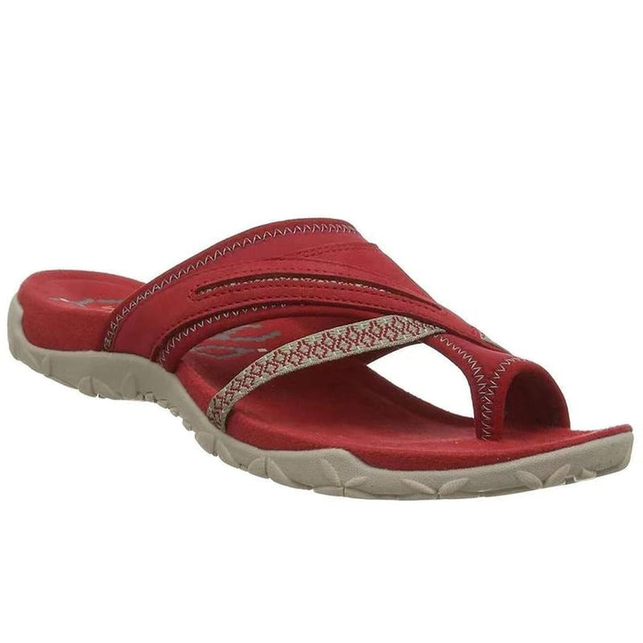 Sandalo rosso da donna con suola antiscivolo beige, design incrociato, ideale per l'estate. Calzature comode e alla moda.