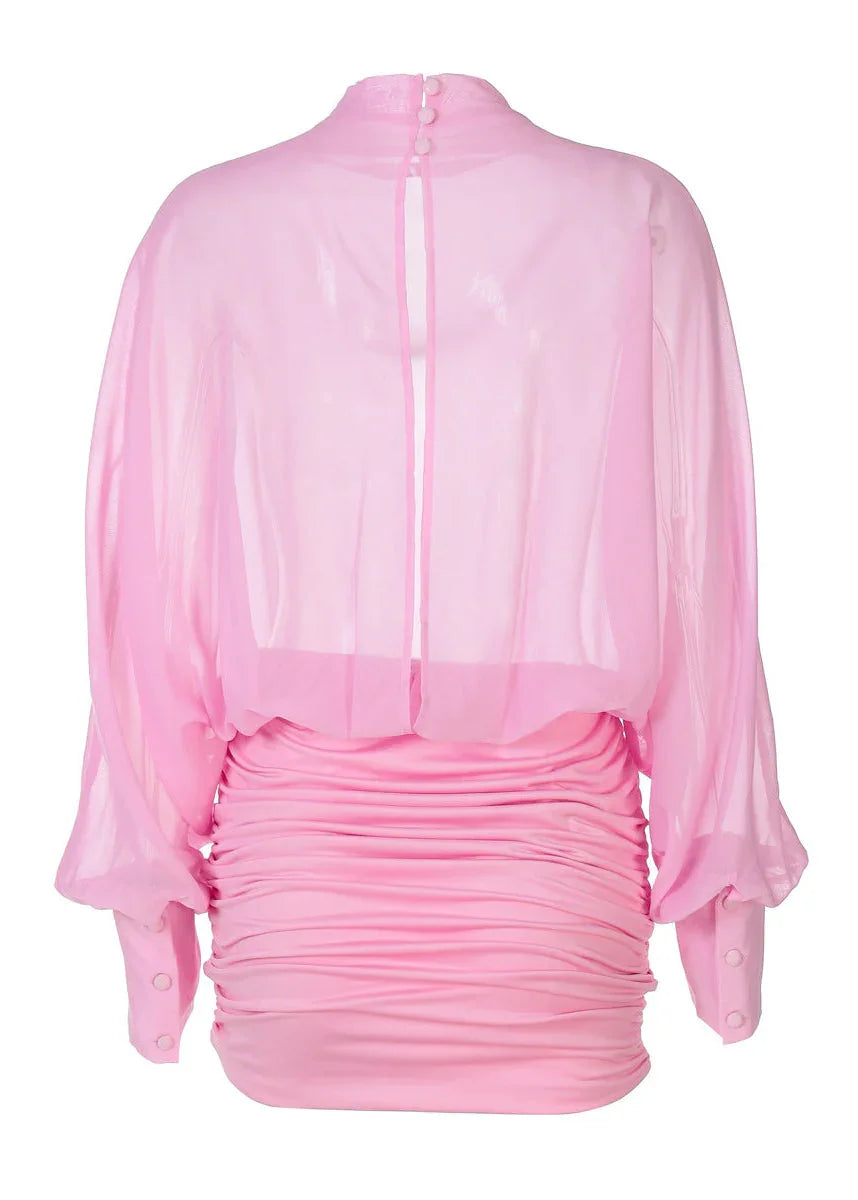 Robe de soirée femme rose manches longues en satin, avec une taille cintrée et un design élégant pour une allure…
