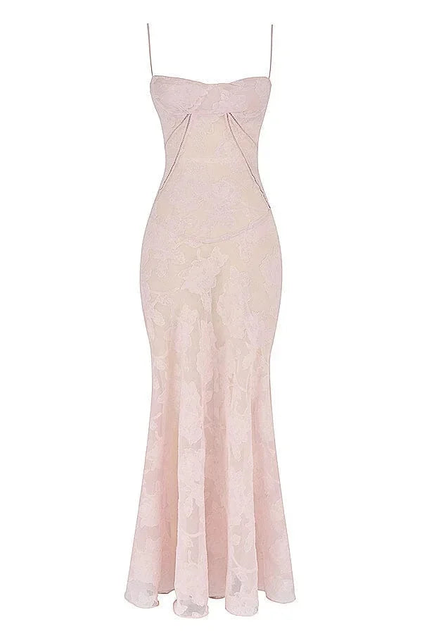 Robe longue en dentelle florale avec fines bretelles, coupe ajustée, parfaite pour les occasions spéciales ou les soirées…