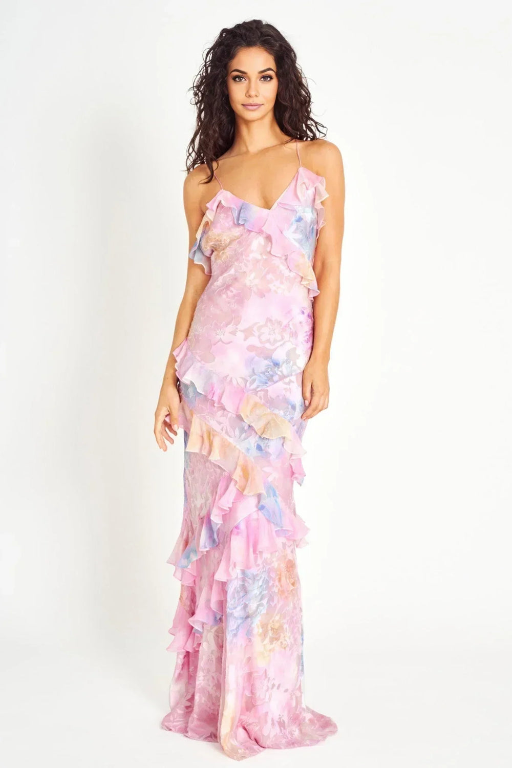 Robe longue femme à volants, en coton léger, avec des motifs floraux et une coupe fluide pour un confort optimal.