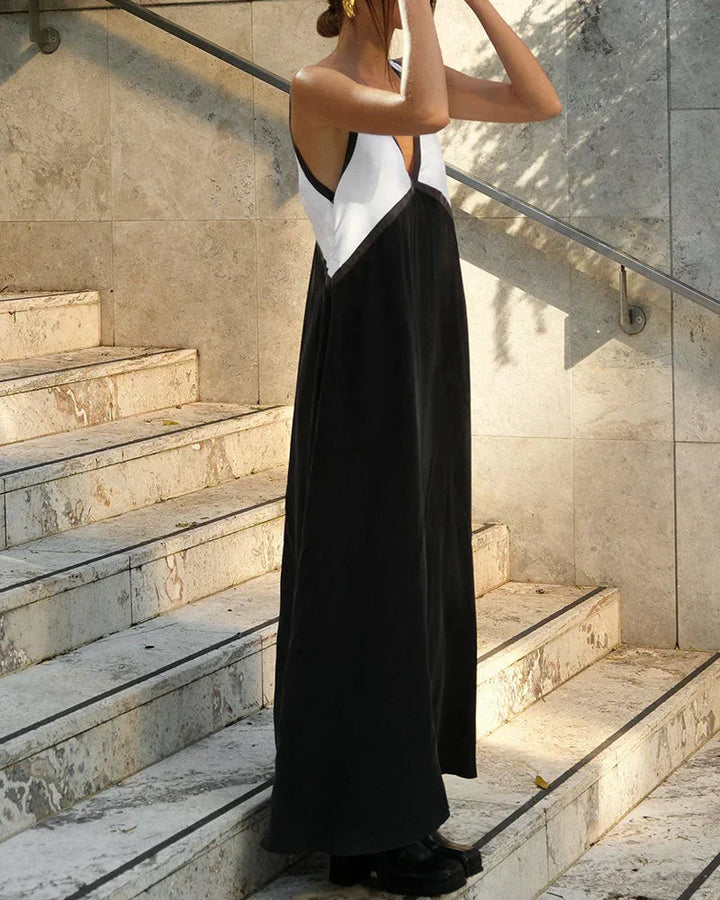 Robe longue femme bicolore, col en V sans manches, en tissu léger, idéale pour les journées chaudes d'été.