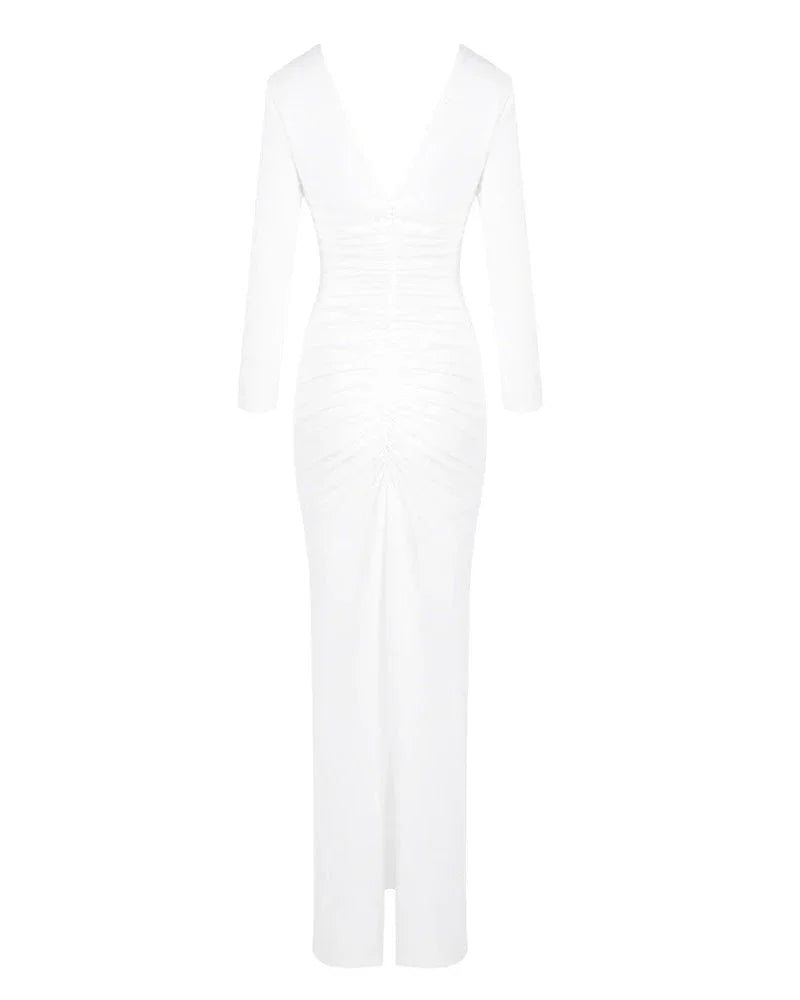 Robe longue blanche pour femme, en tissu léger, manches longues, coupe élégante, parfaite pour les occasions formelles.