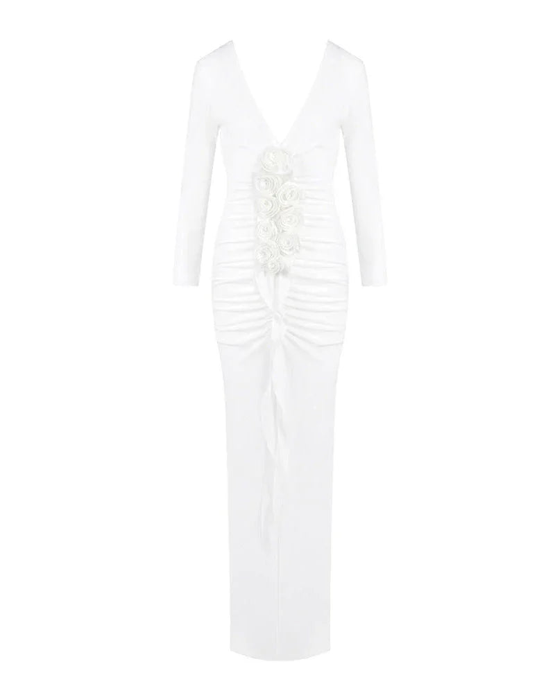 Robe longue blanche pour femme en tissu léger, manches longues, coupe fluide, idéale pour les occasions décontractées.