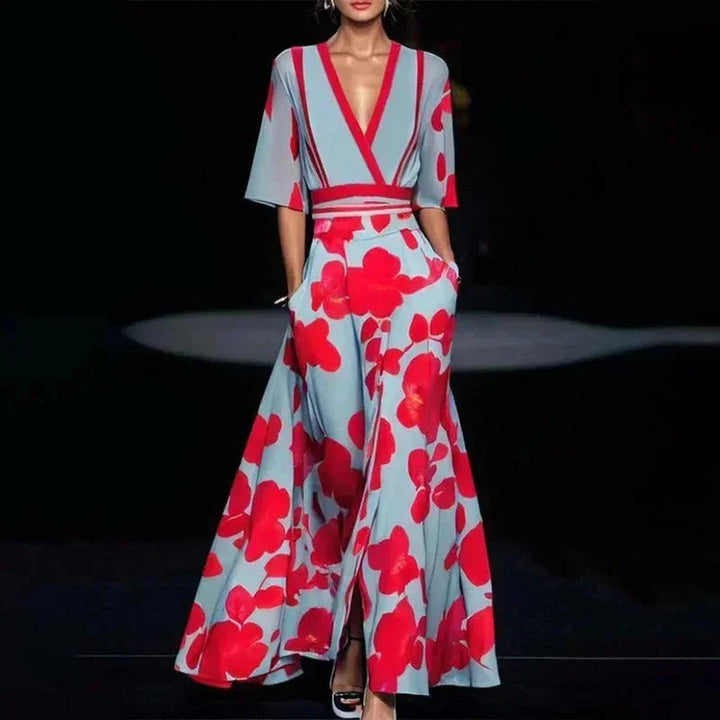 Robe longue femme en tissu léger, col V, imprimée de fleurs, avec ceinture ajustable pour marquer la taille.
