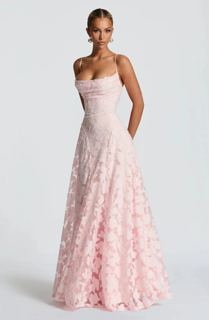 Robe longue femme florale sans manches en coton léger, avec un motif de fleurs colorées et une coupe fluide idéale pour…
