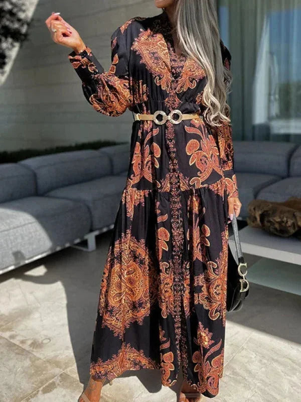 Robe longue noire pour femme, en tissu léger, avec fente haute et col V, idéale pour les occasions décontractées.
