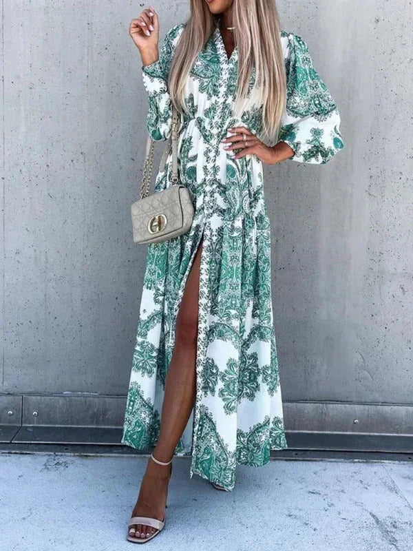 Robe longue femme en chiffon vert, avec un imprimé floral, fente haute et col V, idéale pour les journées d'été.
