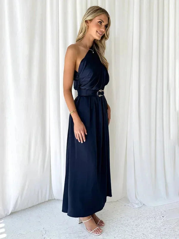 Robe longue femme une épaule en tissu léger avec ceinture ajustable, parfaite pour un look élégant et décontracté.