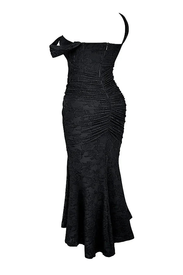 Robe maxi femme en coton léger, motif floral coloré, bretelles larges pour un confort optimal et une coupe fluide.