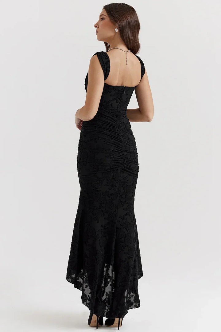 Robe maxi femme en coton léger avec motif floral, bretelles larges et coupe fluide idéale pour l'été.