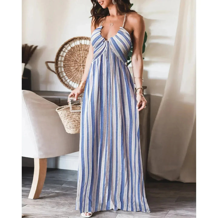 Robe maxi pour femme en tissu fluide, à rayures bleues, avec bretelles ajustables et coupe confortable.