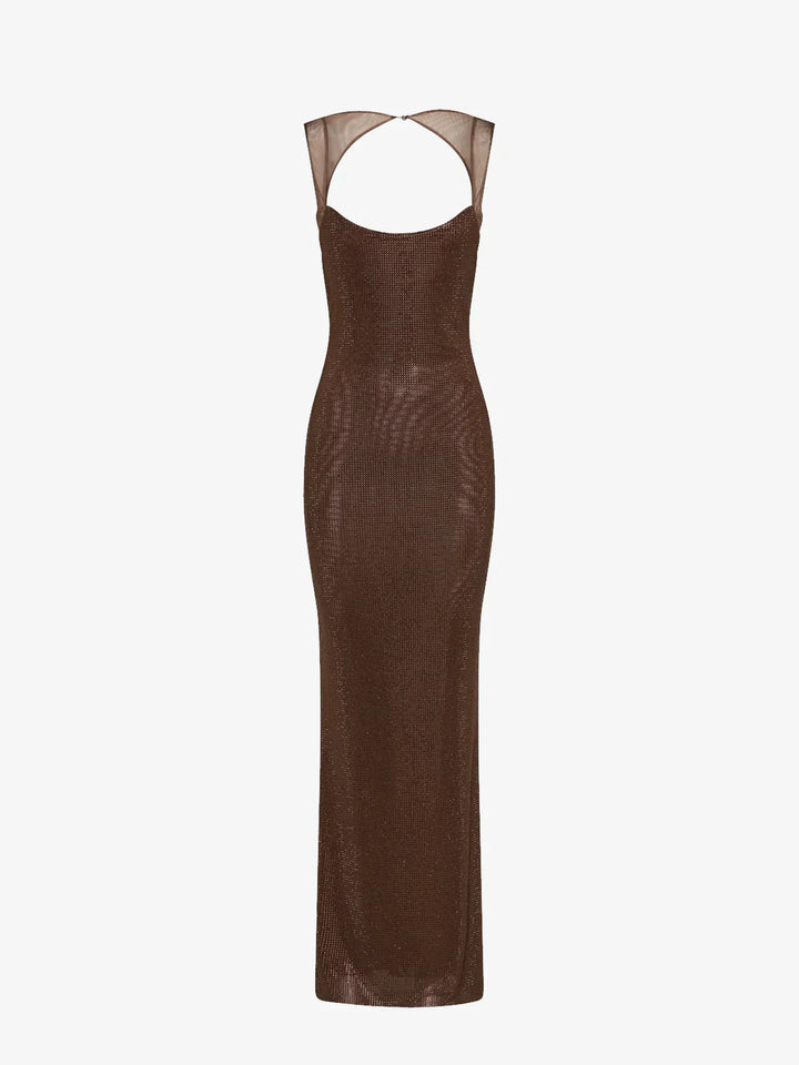 Robe maxi marron femme en satin, dos nu décoré de sequins brillants, idéale pour des soirées élégantes.