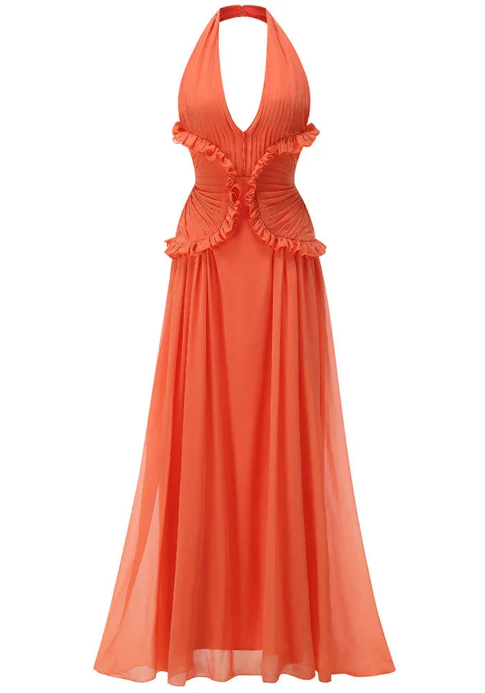 Robe maxi femme orange en tissu léger, avec volants fluides et coupe évasée, parfaite pour les journées ensoleillées.