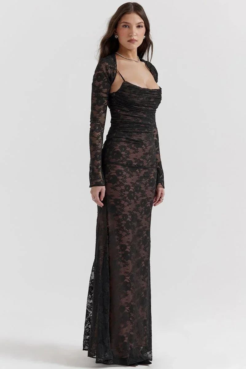 Robe longue à fleurs en dentelle, manches longues, détails épaules, idéale pour cérémonies et soirées. Fabrication douce et…