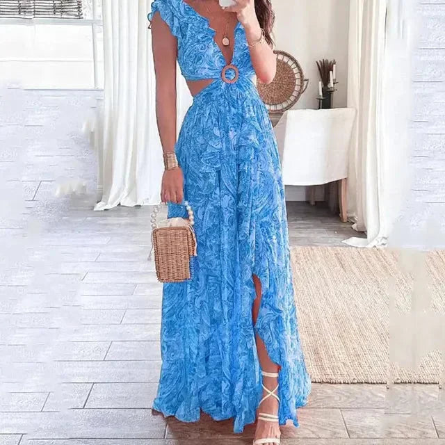 Robe longue florale à manches courtes, col en V, découpes élégantes, en tissu léger idéal pour l'été.