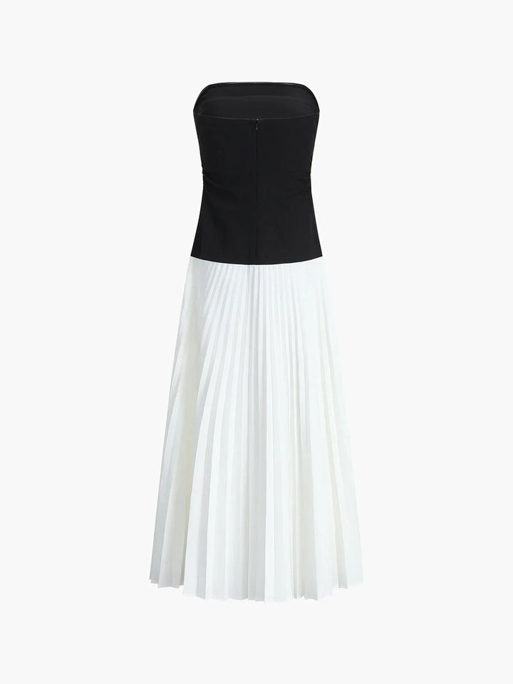 Robe longue sans bretelles en coton à plis, design bicolore, idéale pour un été décontracté. Confortable et stylée.