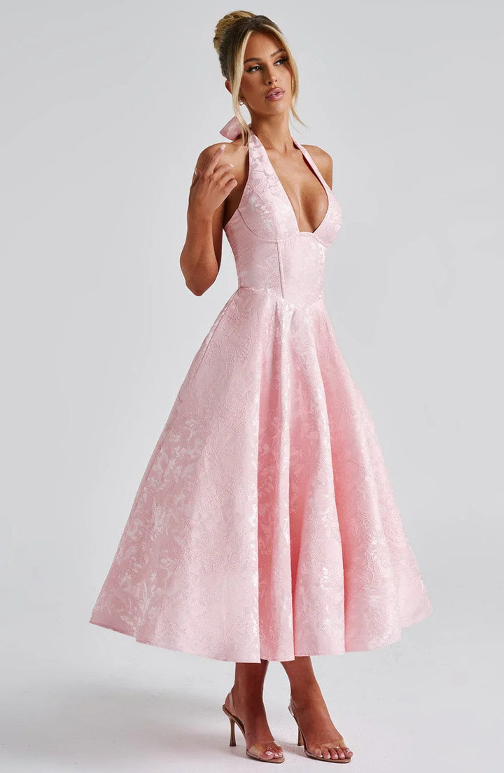 Robe midi femme en coton léger, dos nu, jupe évasée, parfaite pour les journées estivales.