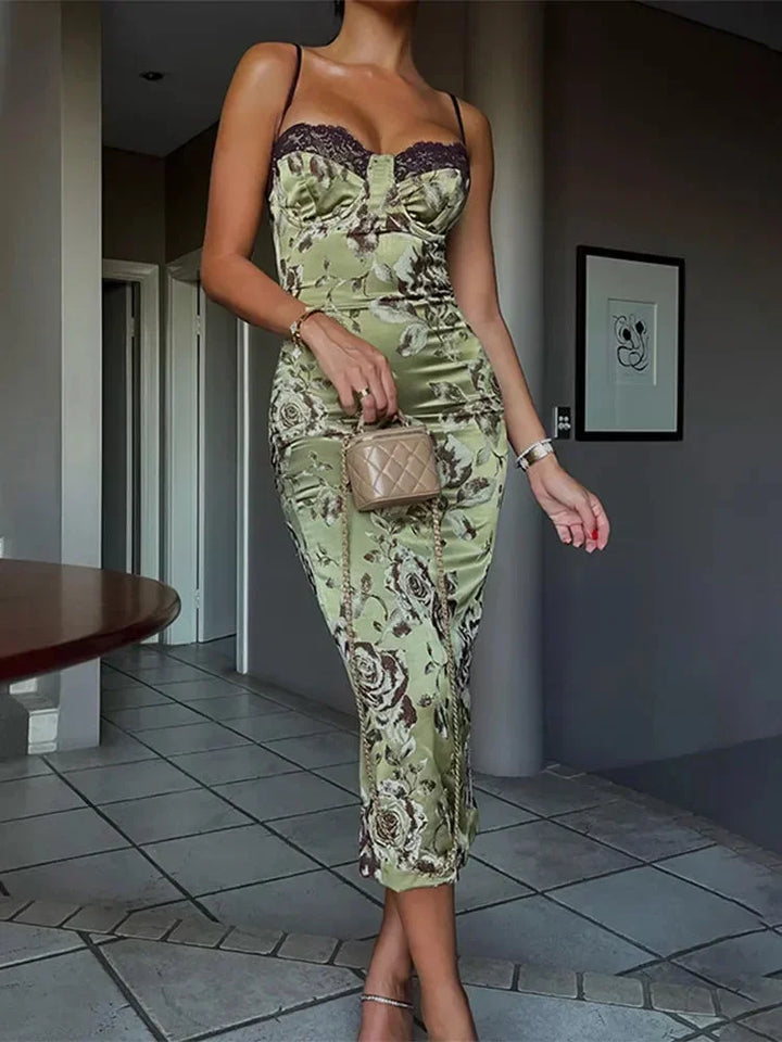 Robe midi femme à fleurs, sans bretelles, corsetée, en coton léger, idéale pour les journées estivales.