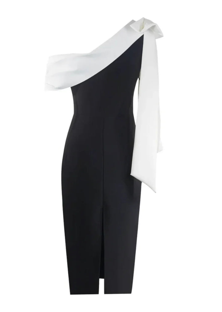 Robe midi noire et blanche avec design asymétrique, une épaule, nœud, en tissu léger et fluide pour un confort optimal.