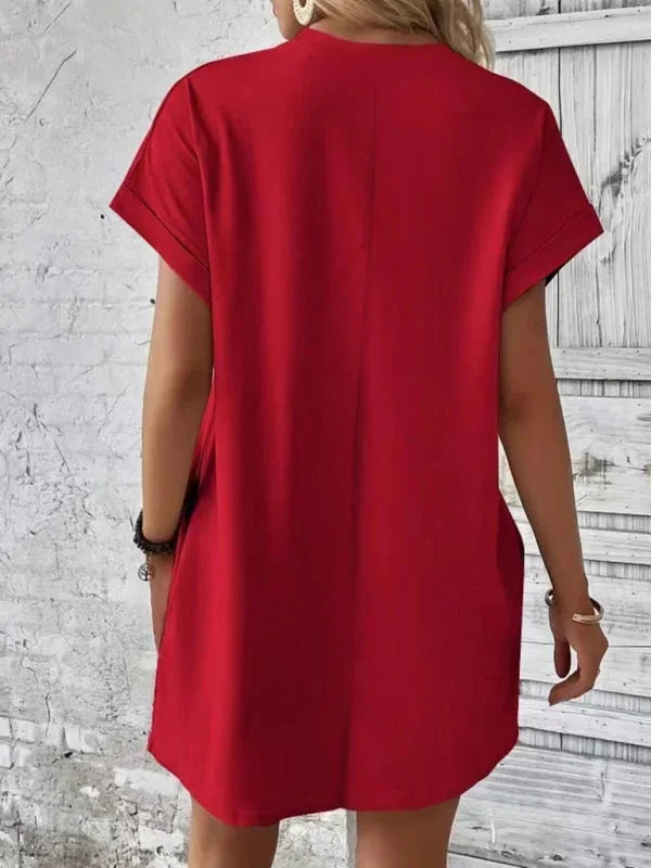 Robe courte à poches, manches courtes, en coton léger, parfaite pour l'été et les sorties à la plage.