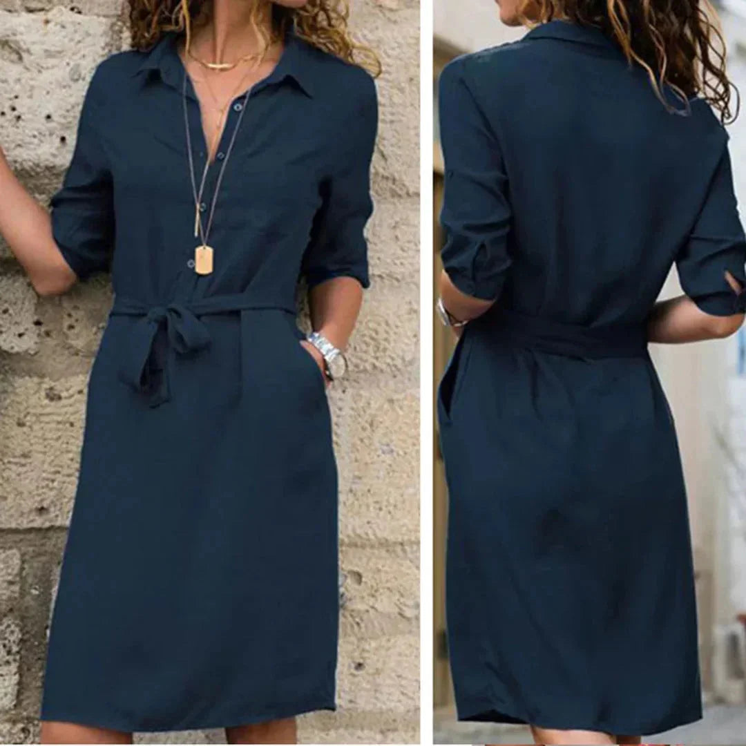 Robe courte chemise ceinturée en coton léger, manches courtes, idéale pour un look professionnel au bureau.
