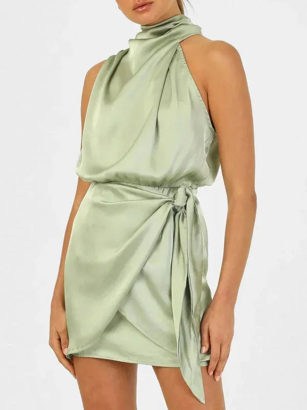 Abito Corto Donna in Satin Scollo a V con Cintura - Vesarelli