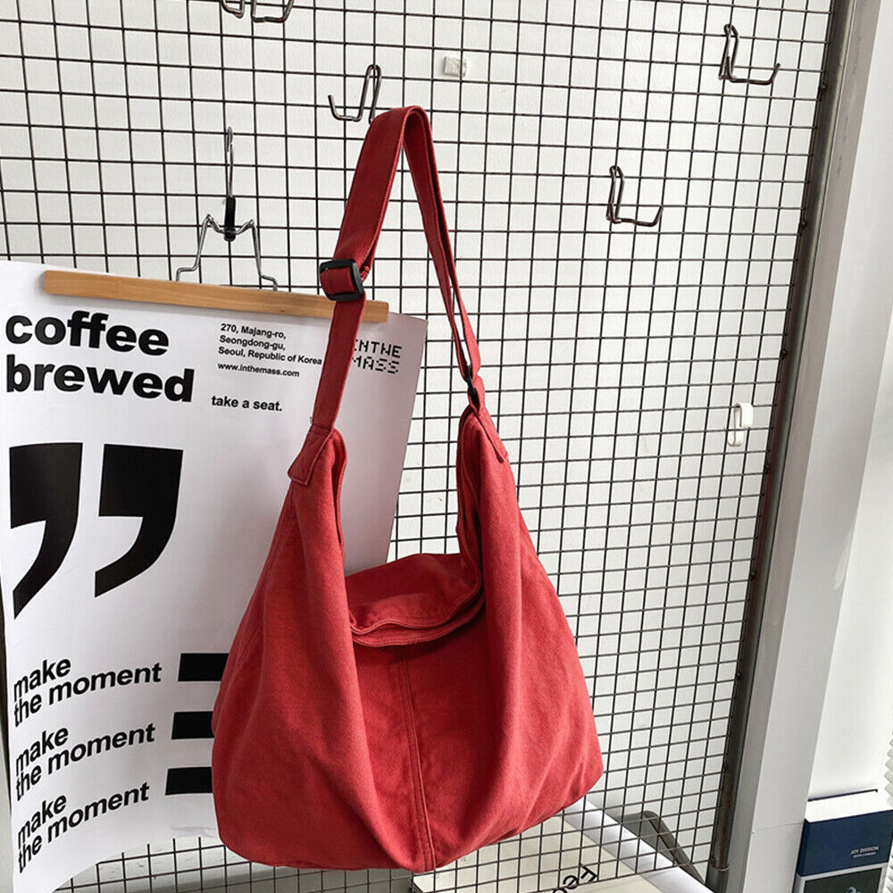 Borsa Tracolla Donna in Materiale Resistente Compatta
