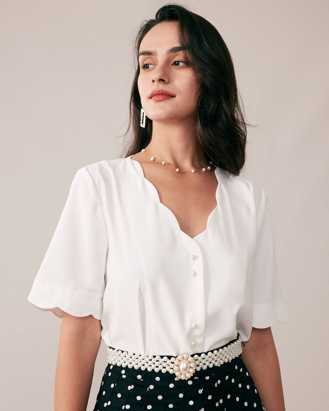 T-shirt Donna Bottoni in Perla Vestibilità Raffinata