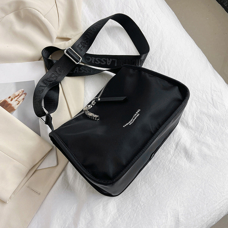 Borsa Tracolla Unisex in Nylon Leggera Versatile - Vesarelli