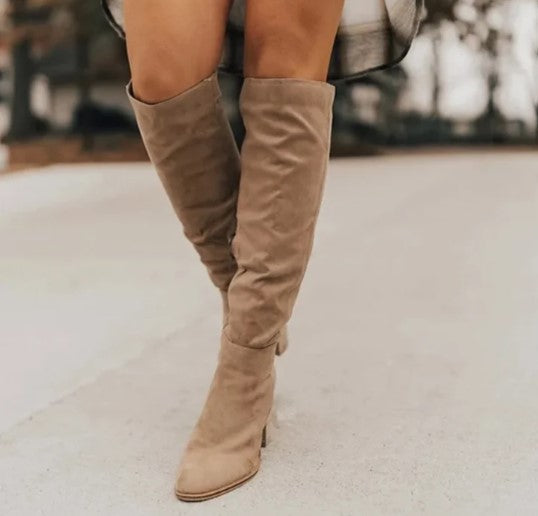 Stivali Donna al Ginocchio Eleganti in Materiale di Qualità - Vesarelli