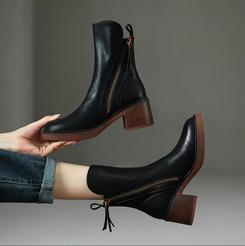 Stivali Donna in Pelle Tacco a Blocco Elegante - Vesarelli