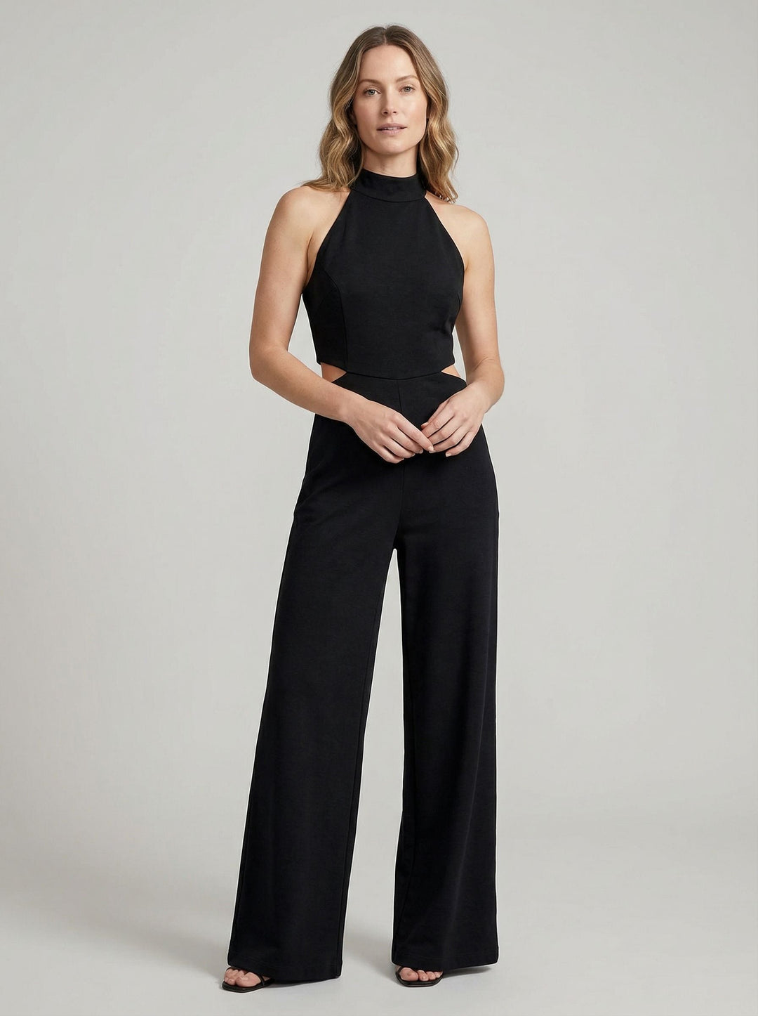 Tuta Donna Collo Halter Tessuto Leggero Gamba Larga