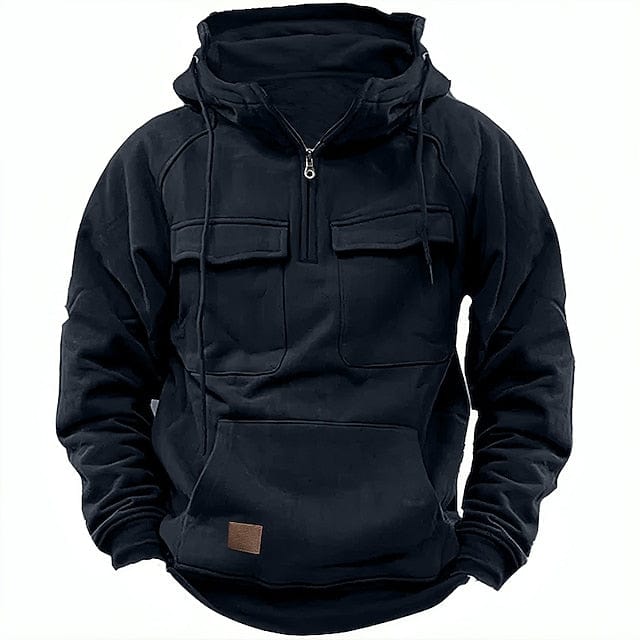 Felpa nera con cappuccio, tasche frontali e cerniera, design casual e sportivo, ideale per abbigliamento autunnale e invernale.