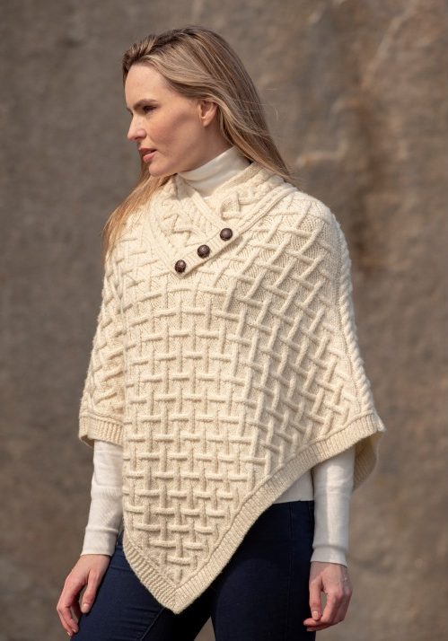 Poncho Donna in Lana Merino Morbida Stile Elegante