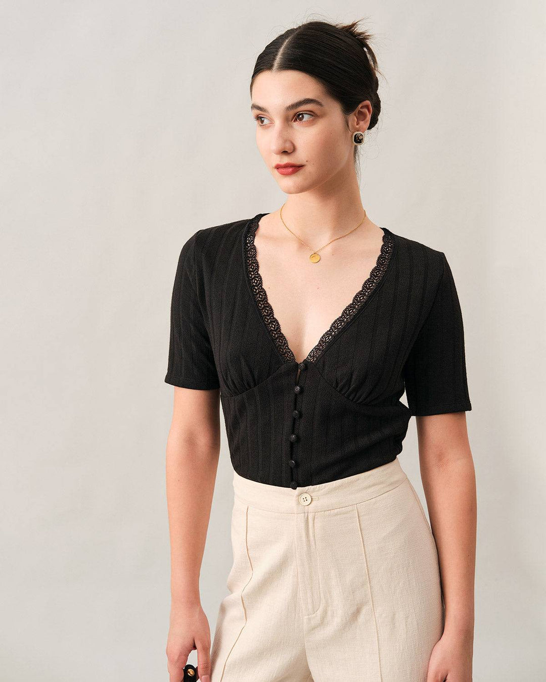 T-shirt Donna Scollo a V Stile Raffinato