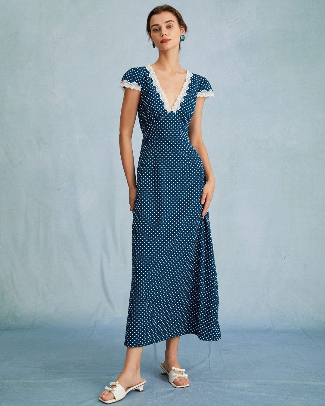 Abito Lungo Donna in Pizzo con Pois Vestibilità Maxi