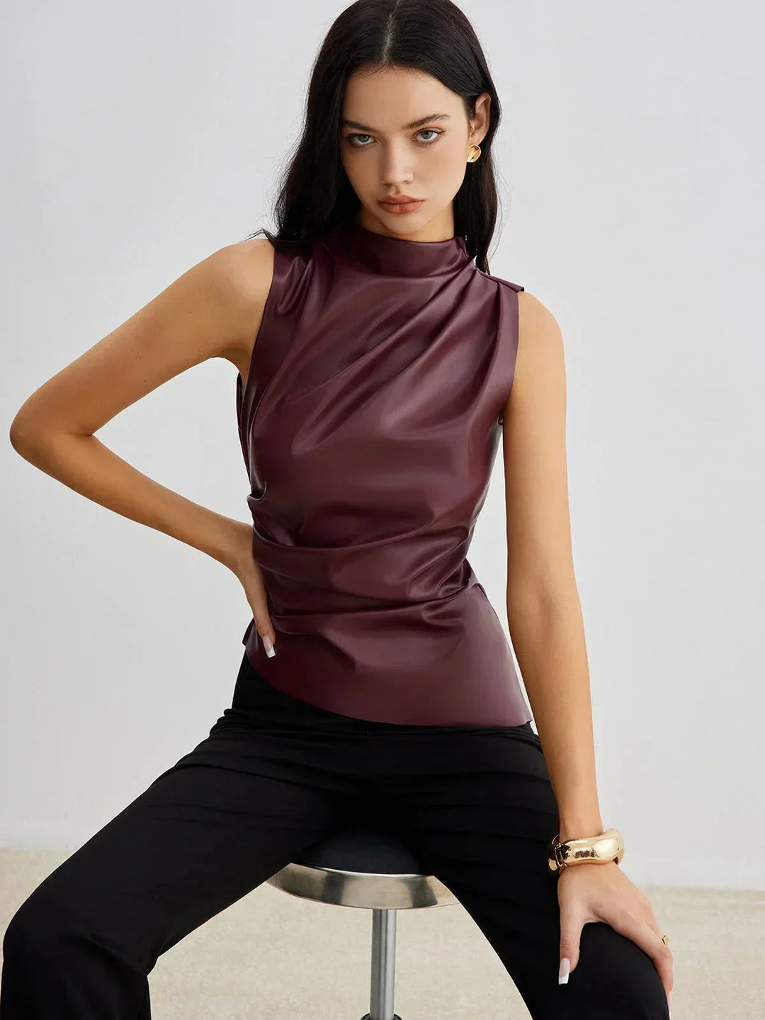 Donna in Satin Scollo Arricciato Senza Maniche - Vesarelli