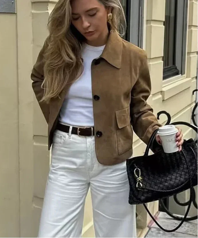 Camicia Donna con Bottoni e Collo Classico Vestibilità Chic - Vesarelli