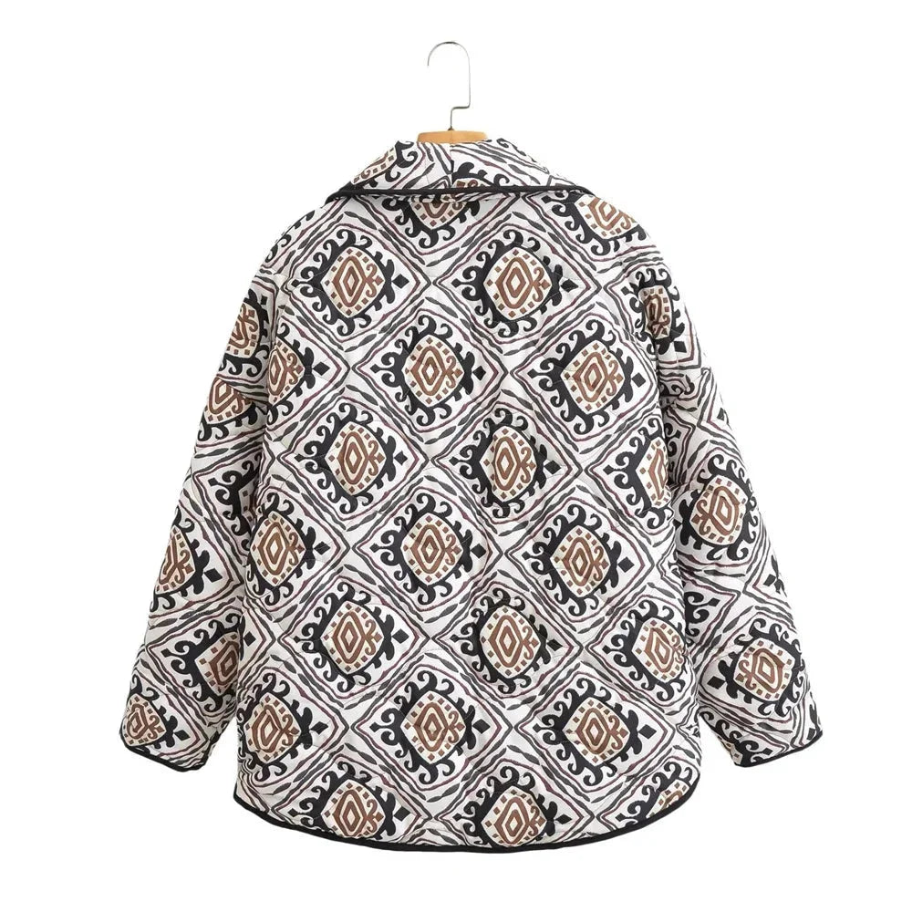 Veste matelassée femme colorée à manches larges, design décontracté, idéale pour l'automne.